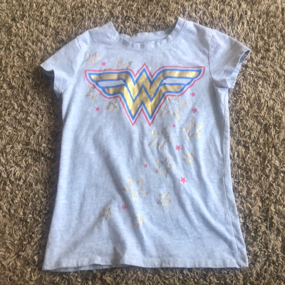 Wonder Woman shirt size 7/8 M
